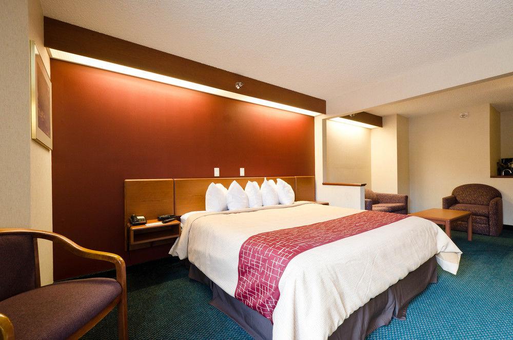Chesapeake Inn And Suites Lexington Park Patuxent River Naval Air Station California Exterior photo