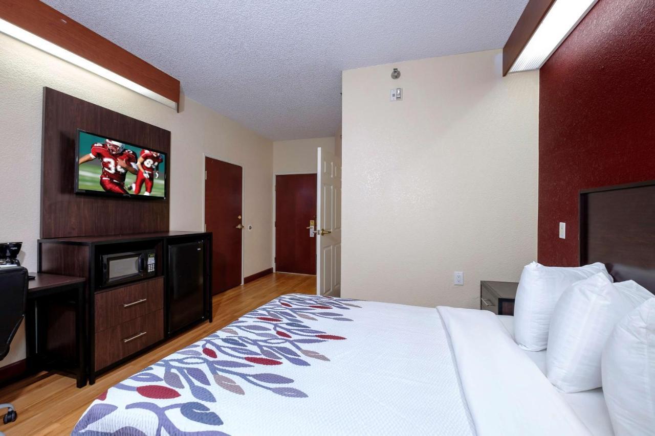 Chesapeake Inn And Suites Lexington Park Patuxent River Naval Air Station California Exterior photo