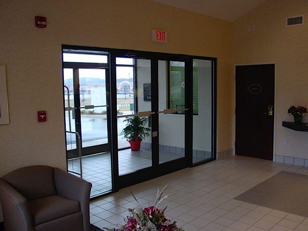Chesapeake Inn And Suites Lexington Park Patuxent River Naval Air Station California Exterior photo